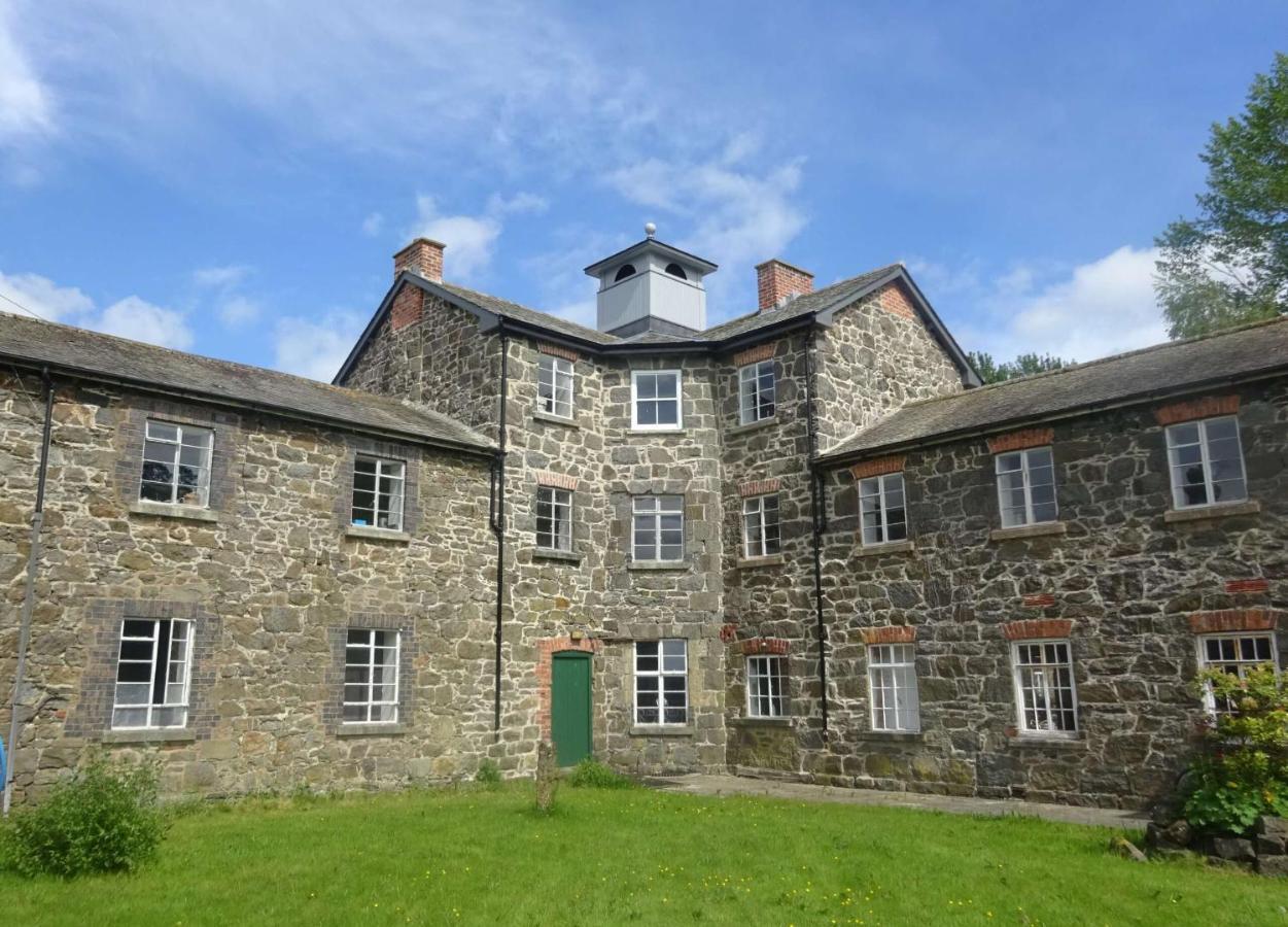 Llanfyllin Workhouse - Y Dolydd Exterior foto